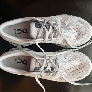 On Cloud X4 Running Shoes